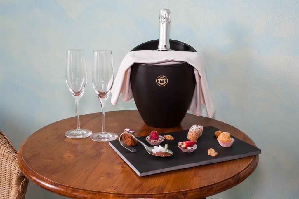 Locanda Chi Ghinn Verbania Ngoại thất bức ảnh